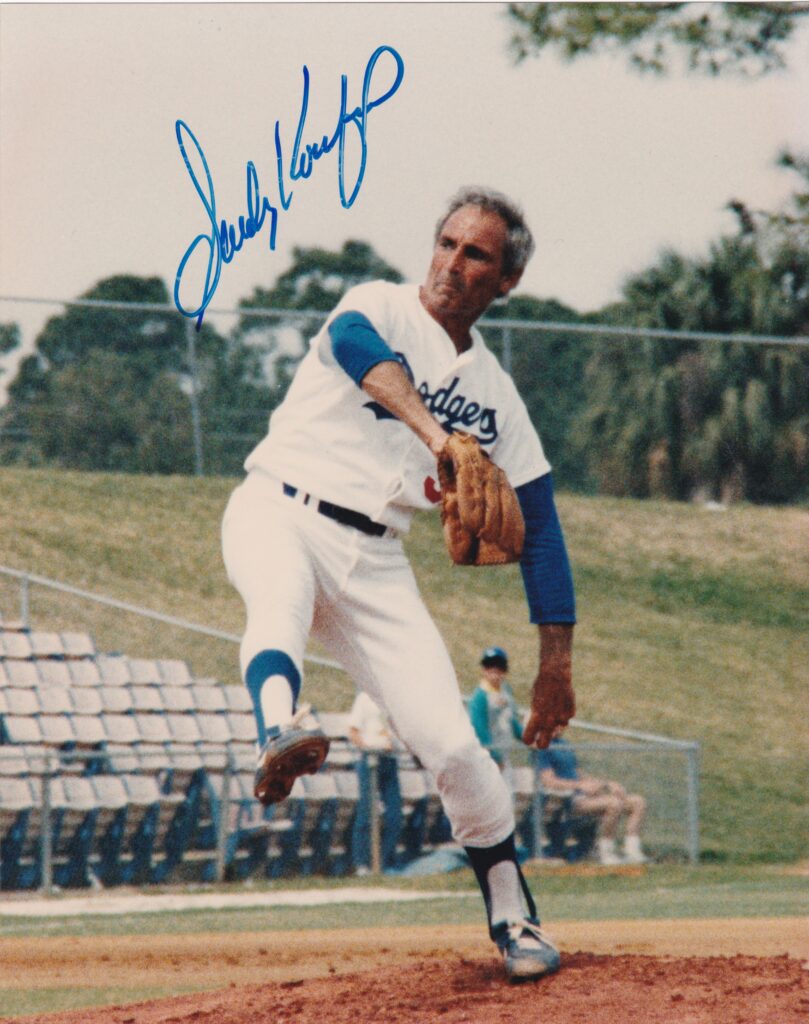Sandy returned to the field in 1979 as a roving pitching instructor for the Dodgers