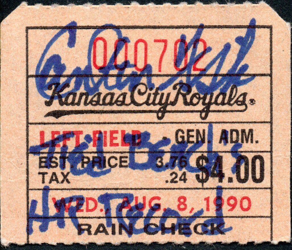 Bench held the catcher home run record for ten years until Carlton Fisk broke it