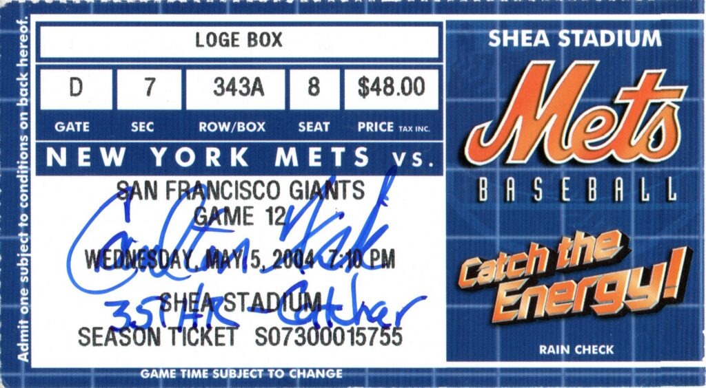 Mike Piazza broke Carlton Fisk's record for homers by a catcher in 2004